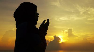 Khadijah dan Aisyah: Inspirasi Perempuan yang Beriman, Berilmu, dan Bermanfaat