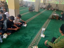 Pengajian SMP Negeri 2 Kalasan Tekankan Akhlak Mulia sebagai Bekal Generasi Emas 2045